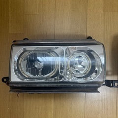 ランドクルーザー80ヘッドライトの画像