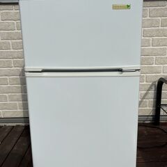 ヤマダ　YAMADAノンフロン冷凍冷蔵庫　YRZ-C09B1　２...