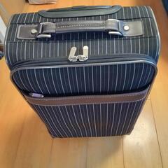 中古スーツケース(布)の画像