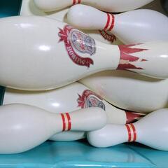 差し上げます  おもちゃのボーリングセットの画像