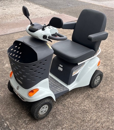 スズキ　電動セニアカー　ET4D7