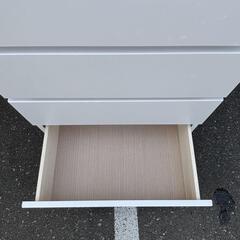 隠しキャスター付き チェスト 4段 ホワイトの画像