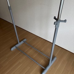 ハンガーラックの画像