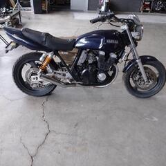 XJR400  4hm　レストアベースの画像