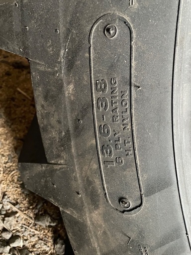 BS 13.6-38 トラクター　タイヤ2本セット