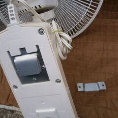 ■配達可■ヤマゼン 壁掛け扇風機 5枚羽根 YWS-J303 ホワイト 2016年製 YAMAZENの画像