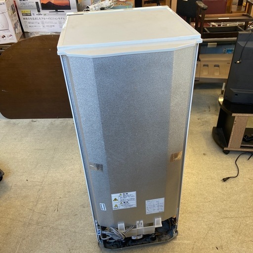 T2506-311 AQUA ノンフロン冷凍冷蔵庫 AQR-E13J(W)型 2020年製 動作確認済 キズ汚れあり
