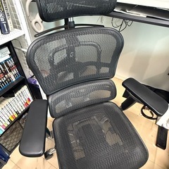 【美品】エルゴヒューマンプロ ErgohumanPRO オットマン付 ハンガー付の画像