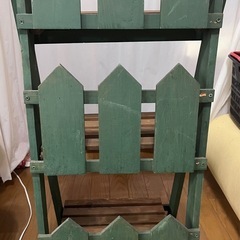 折りたたみ飾り棚の画像