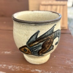 人間国宝　金城次郎作 魚文湯呑1の画像