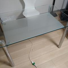 ガラステーブル、イス4脚