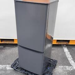 ☑︎ご成約済み■特価■2022年製■三菱電機 146L 冷蔵庫 MR-P15H-H マットチャコール「フルフラットトップテーブル」の画像