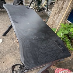 無料デスクの画像