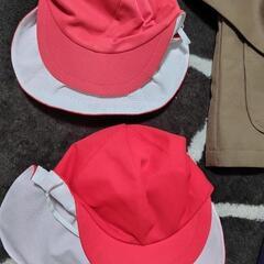 幼稚園の制服とバッグの画像