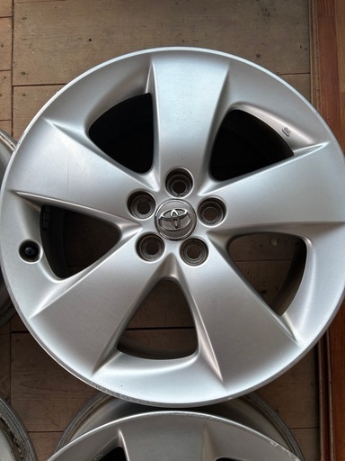 30プリウス 純正ツーリングホイール