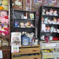 リサイクル縫ぐるみ　ためになる　本　壁面に移動しました