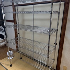 大きなスチールラック。美品。