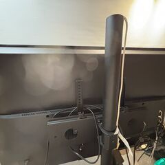 テレビモニター大きめ　97*56*10 DMM製