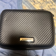 ダーツケース　2セット入ります。