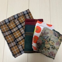 ビーズ、毛糸、布セットの画像
