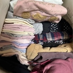 【おまとめセット】130.140サイズ女子服を120箱に詰め込みましたの画像