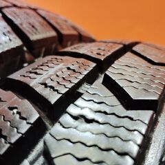 【走行短め】DUNLOP WINTER MAXX WM02 185/65R15 15インチ スタッドレス 4本 23年製 ノート フリード デミオ audi/A1 ティーダ等　(KTG295)の画像
