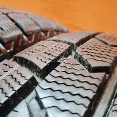 DUNLOP WINTER MAXX WM02 185/65R15 15インチ スタッドレス 4本 23年製 バリ溝 MAZDA2 シエンタ ベンツAクラス プジョー207等 　(KTH291)の画像