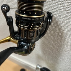 渓流川釣り　釣り用品　トラウトロッド(糸無し)　おまけリール２つの画像