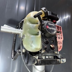 【大阪】 エンジンコンクリートブレーカー ブレーカー エンジン式ビーガン ビーガン CB4410 解体 建設機械 ゼノア 即使用可能 現場 土木 の画像