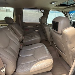 2006年⭐️シボレーサバーバン⭐️LTZ⭐️6.0ℓエンジン⭐️の画像