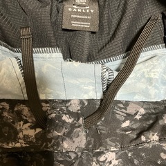 men's OAKLEYクロスハーフパンツの画像