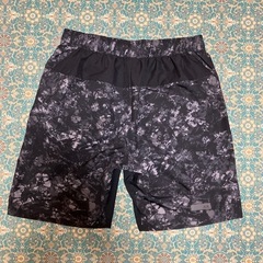 men's OAKLEYクロスハーフパンツの画像