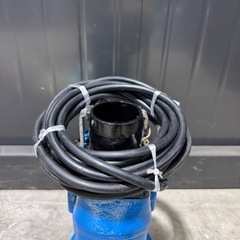 【大阪】 水中ポンプ 鶴見製作所 ツルミ ツルミポンプ 200V 一般工事排水用 三相200V建設機械 現場 土木 工事 貿易 即使用可能 ポンプ 水　の画像