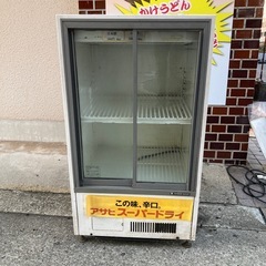 【昭和レトロ】年式不明 163L サンデン 冷蔵ショーケース MU-230XC　の画像