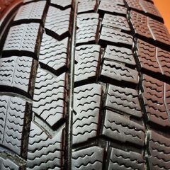 【走行短め】DUNLOP WINTER MAXX WM02 165/65R14 14インチ スタッドレス 4本 22年製 タンク トール パッソ ルーミー ジャスティ等 (KTH290)の画像