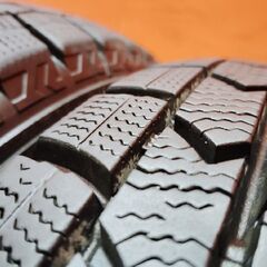 【走行短め】DUNLOP WINTER MAXX WM02 165/65R14 14インチ スタッドレス 4本 22年製 タンク トール パッソ ルーミー ジャスティ等 (KTH290)の画像