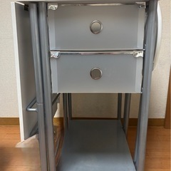 折りたたみデスク&チェアセットの画像