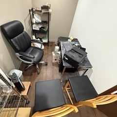 椅子、テーブル全セットの画像