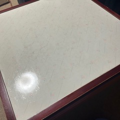 正方形　ローテーブル　赤茶色　リバーシブルの画像