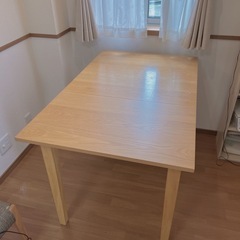 食卓テーブル 【今週いっぱいでまでに相手が見つからなければ業者に引き取ってもらいます⠀】の画像