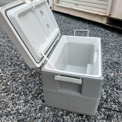 値引きしました。クーラーボックス売ります。の画像