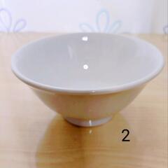 1) 八角皿 2)白碗  3)とんすい4)小鉢 5)醤油皿の画像