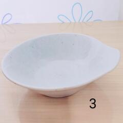 1) 八角皿 2)白碗  3)とんすい4)小鉢 5)醤油皿の画像