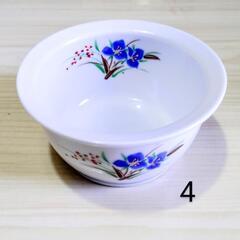 1) 八角皿 2)白碗  3)とんすい4)小鉢 5)醤油皿の画像