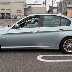 ★車検R8/5★H23年BMW320I★低走行4万K台★パワーシート★純正アルミ★純正ナビ/ETC他の画像