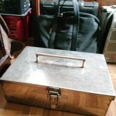 工具箱(ステンレス)の画像