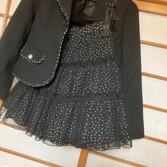 子供スーツ　黒　白水玉　130の画像