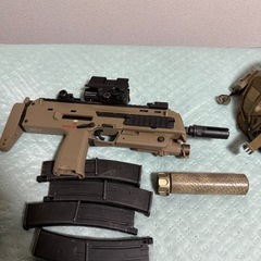 (激安)バラ可 ガスガン/ガス/たま/ベスト/ヘルメットなど大セットの画像