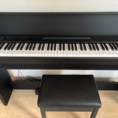 電子ピアノの画像