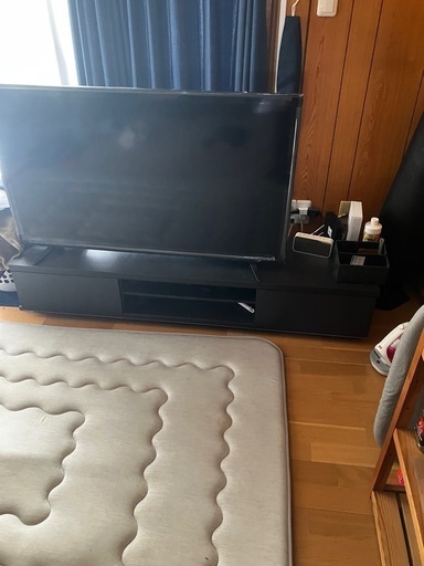 テレビ台　反応がないので消します。